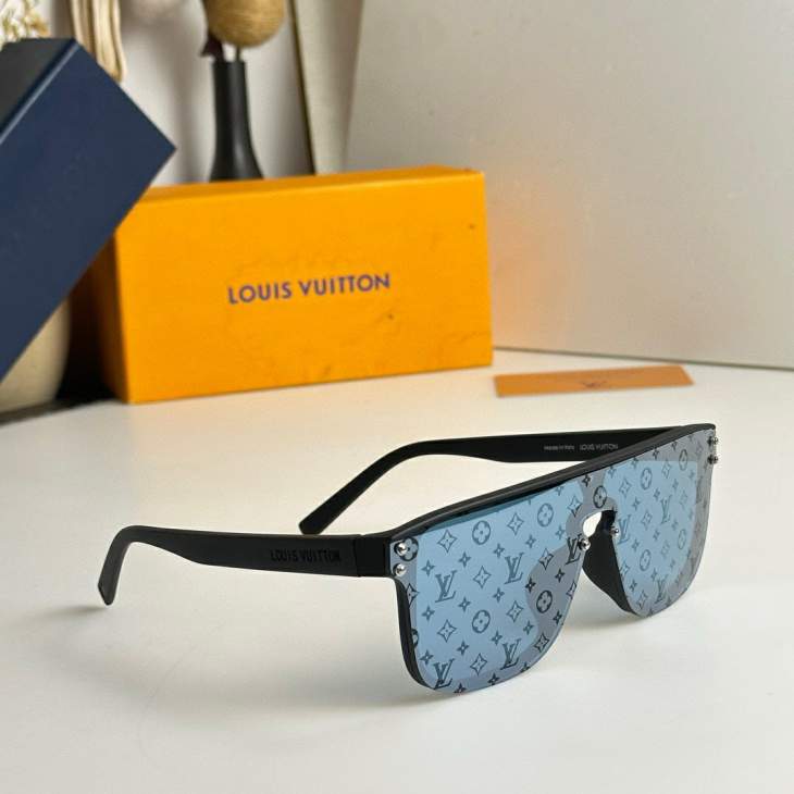 Picture of Louis Vuitton Sunglasses _SKUfw80538515fw